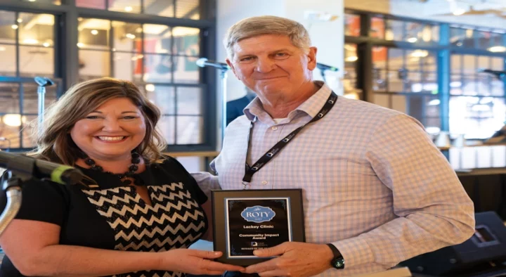 Lackey Clinic Receives Community Impact Award and $500 from Retail Alliance